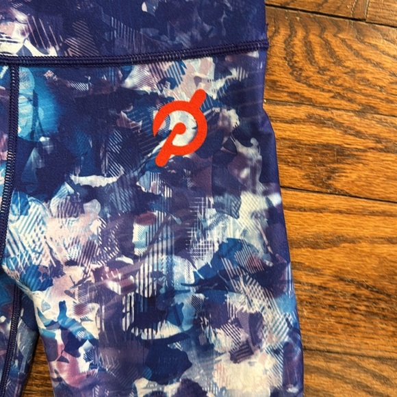With Peloton purple/blue print leggings size medium - Picture 2 of 7